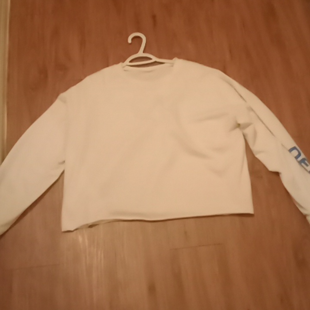 Women's Graphics long sleeves Sweatshirt Size medium
